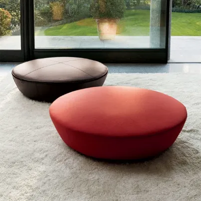 Pouf Cake in tessuto dalla forma arrotondata di Swan