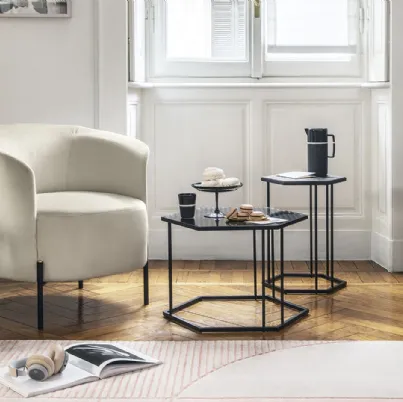 Poltroncina in tessuto con piedini in metallo Rendez-Vous di Calligaris