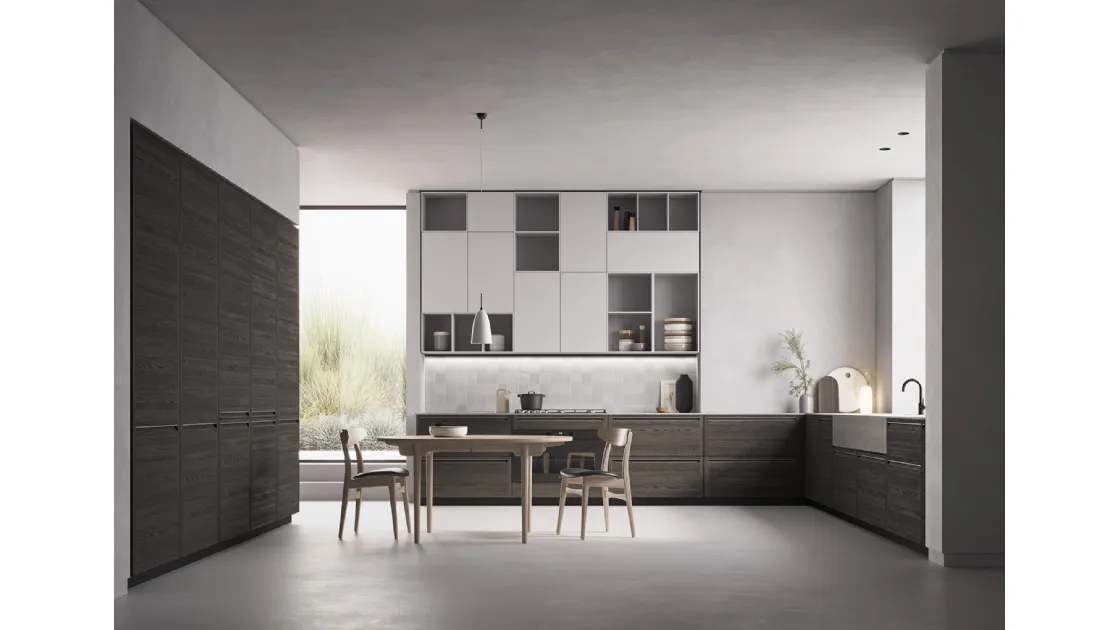 Cucina Moderna angolare M2 Memo in essenza Olmo Grigio e laccato opaco Efeso con top in Laminam Pietra di Savoia Grigia Bocciardata di Meson's Cucine